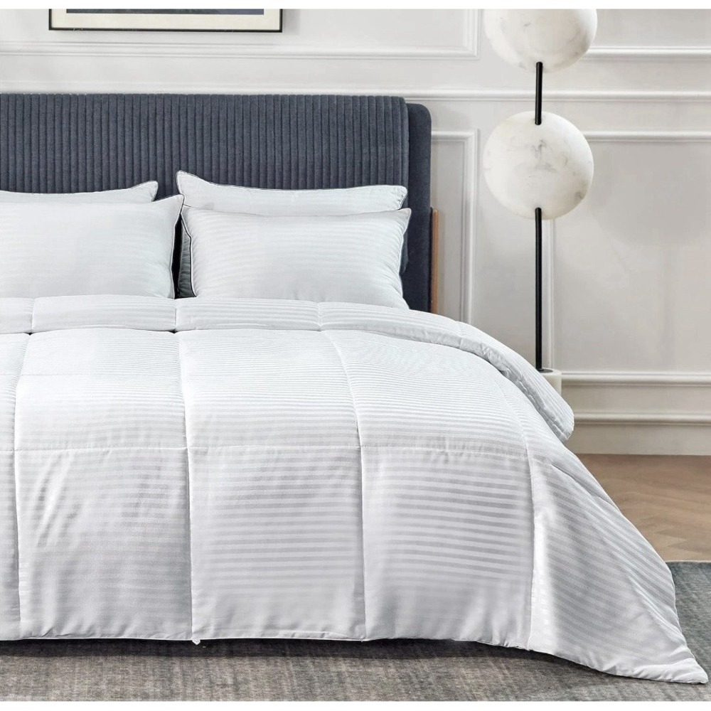 Bedsure Duvet Insert Queen Size Lightweight Quilt 8 Tab Down Alternative 88x88"